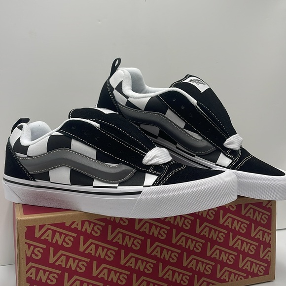 Vans Men’s Knu Skool
Mega Check Black
VN0009QCCJJ
Sneakers - Picture 5 of 16